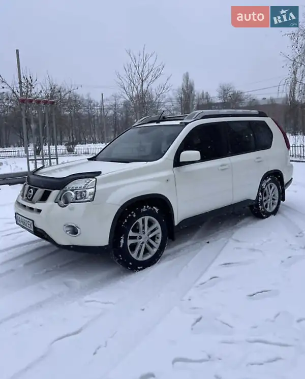 2012 nissan x-trail