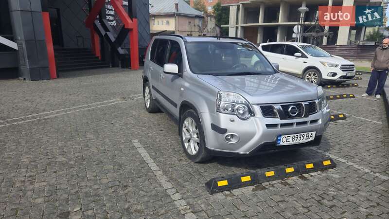 2012 nissan x-trail