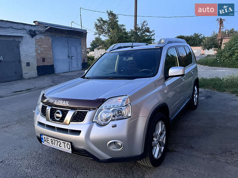 2012 nissan x-trail
