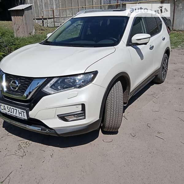 2020 nissan x-trail