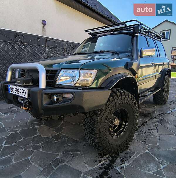 1999 nissan patrol