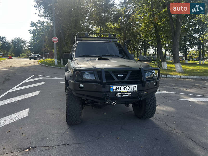 1998 nissan patrol