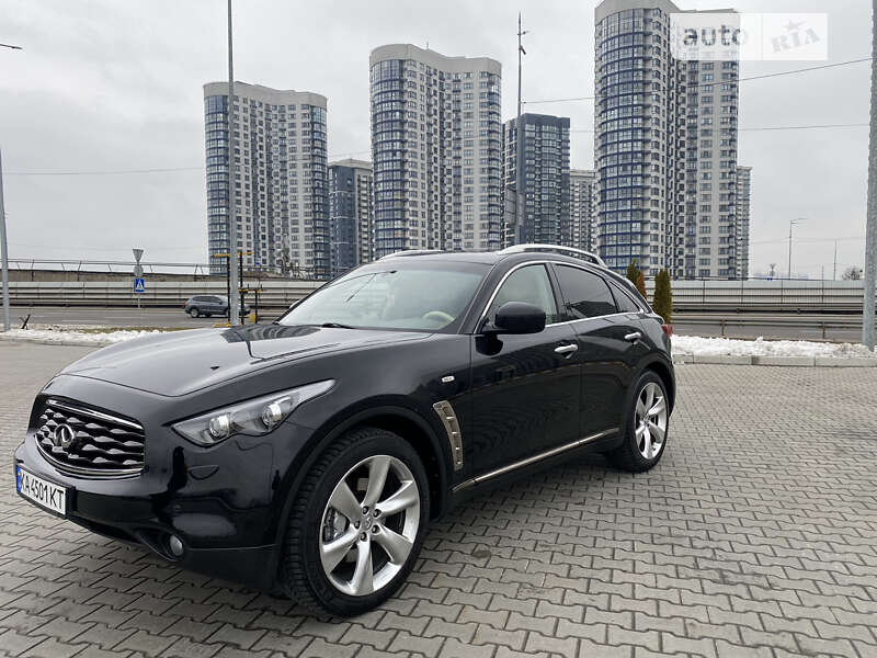 2010 infiniti fx37