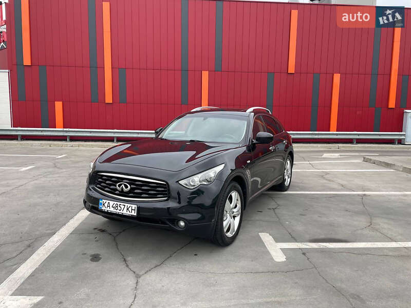 2010 infiniti fx37