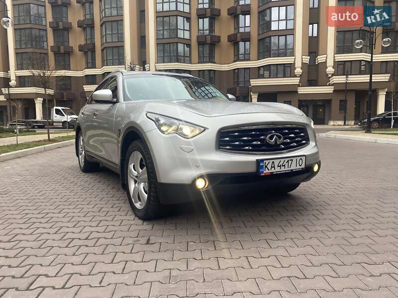 2010 infiniti fx37
