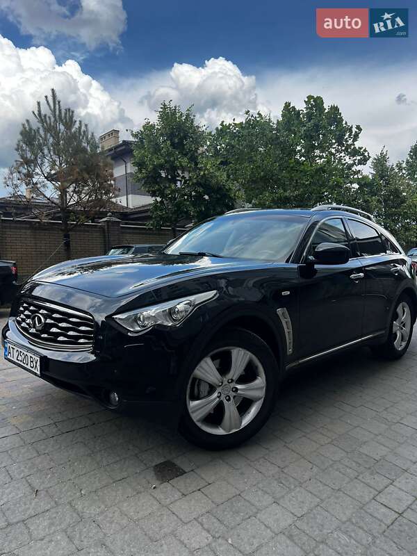 2010 infiniti fx 37