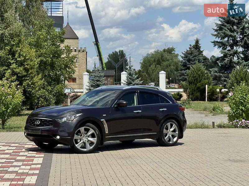 2011 infiniti fx37
