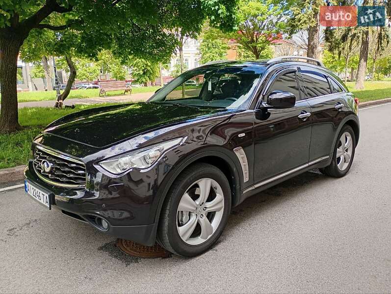 2011 infiniti fx37