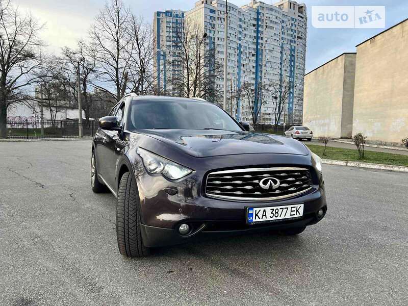 2011 infiniti fx37