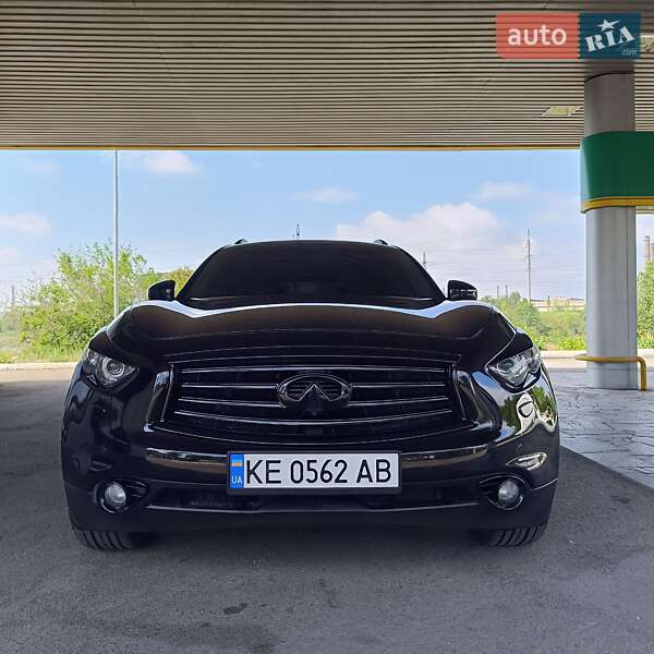 2011 infiniti fx37