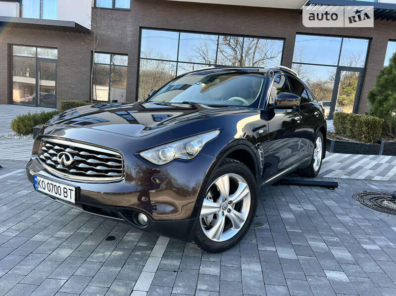 2011 infiniti fx37