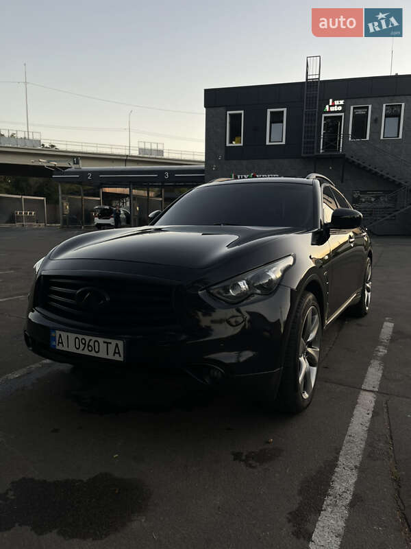 2012 infiniti fx37