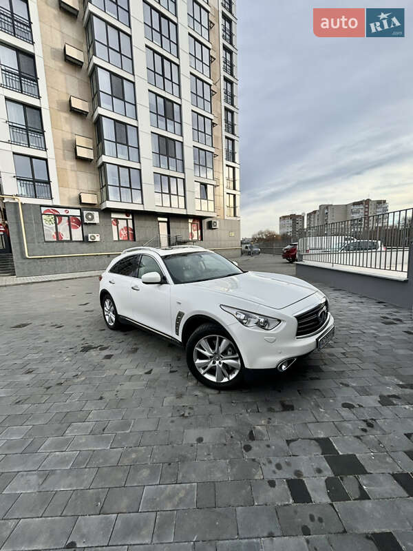 2012 infiniti fx37