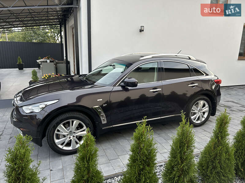 2014 infiniti qx70