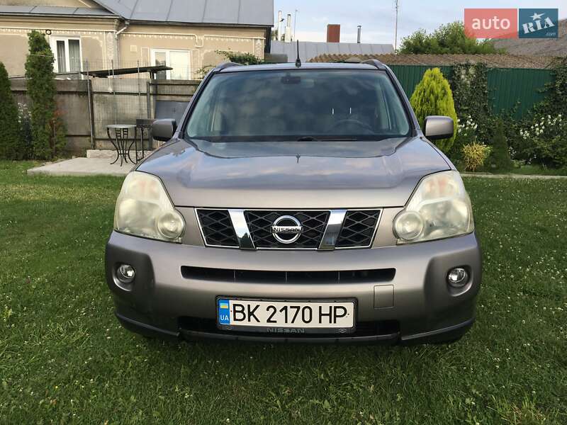 2008 nissan x-trail