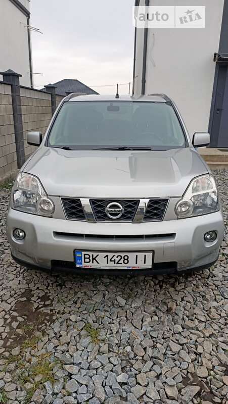 2008 nissan x-trail