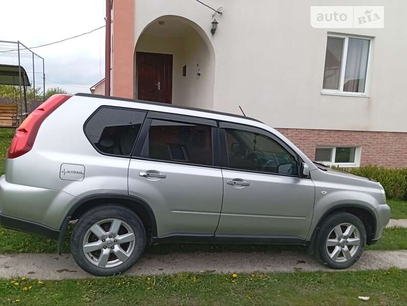 2009 nissan x-trail