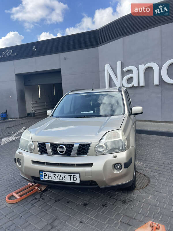 2008 nissan x-trail