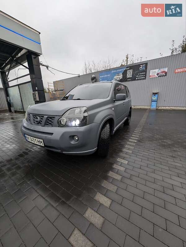 2008 nissan x-trail