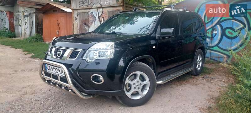 2010 nissan x-trail
