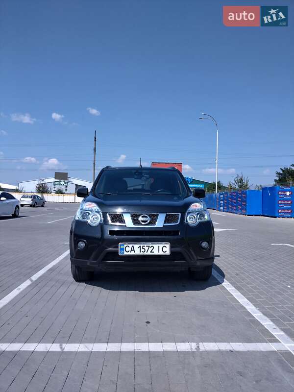 2010 nissan x-trail