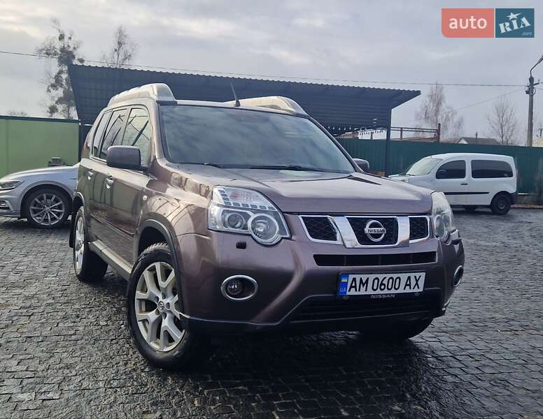 2010 nissan x-trail