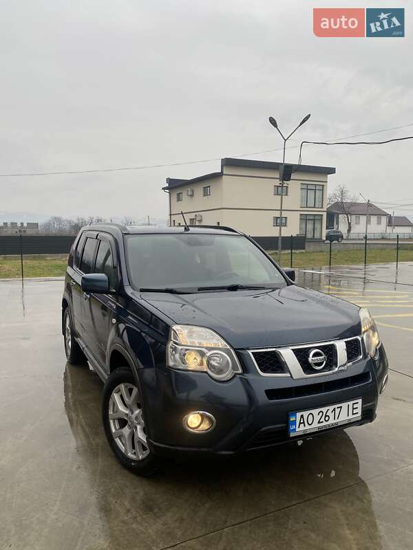 2011 nissan x-trail