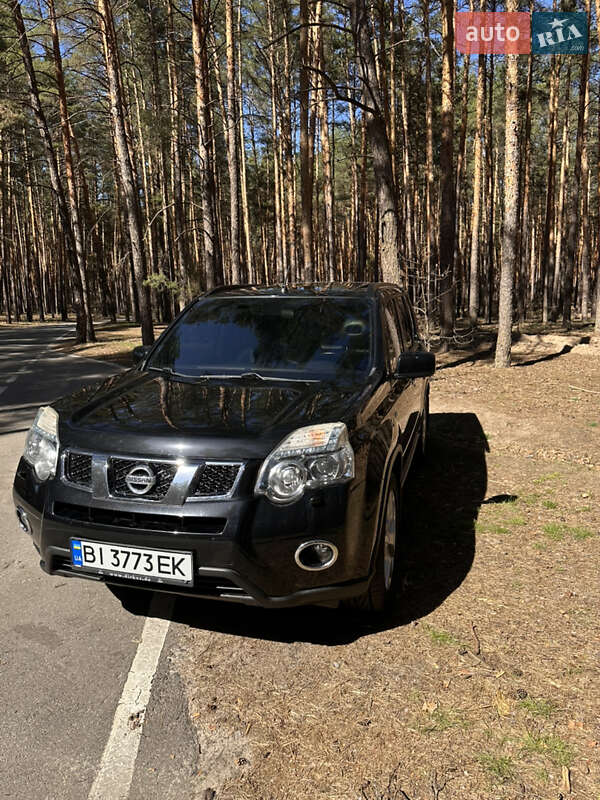 2010 nissan x-trail