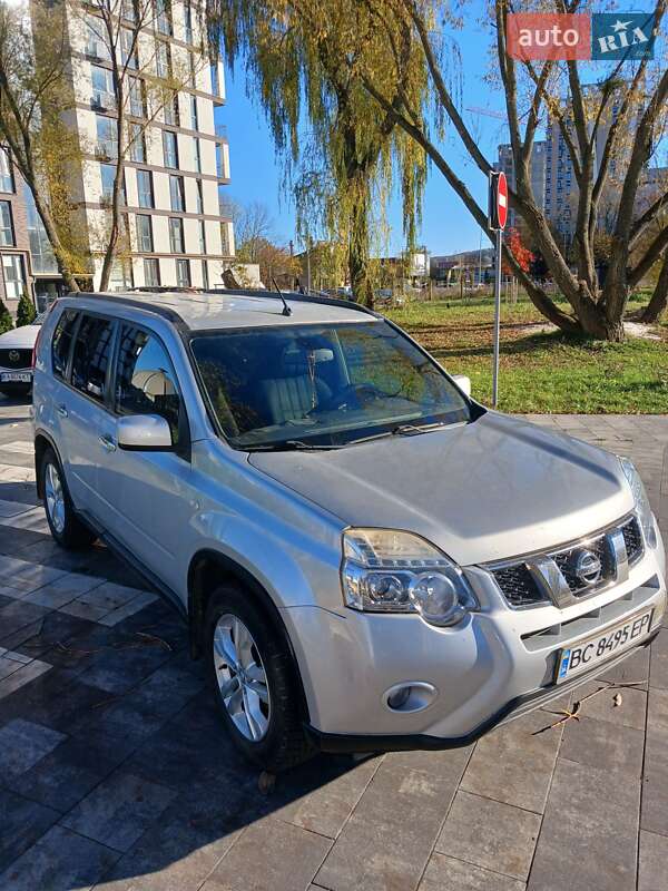 2011 nissan x-trail
