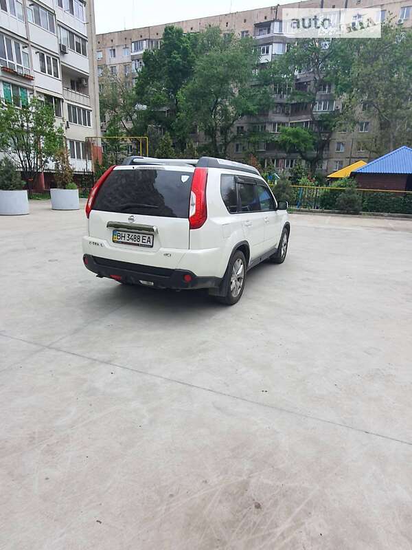 2011 nissan x-trail