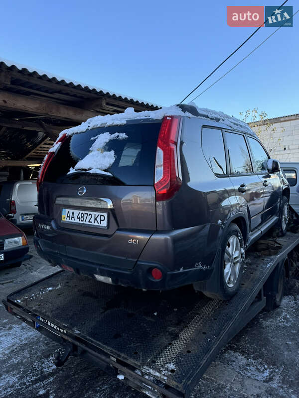 2011 nissan x-trail