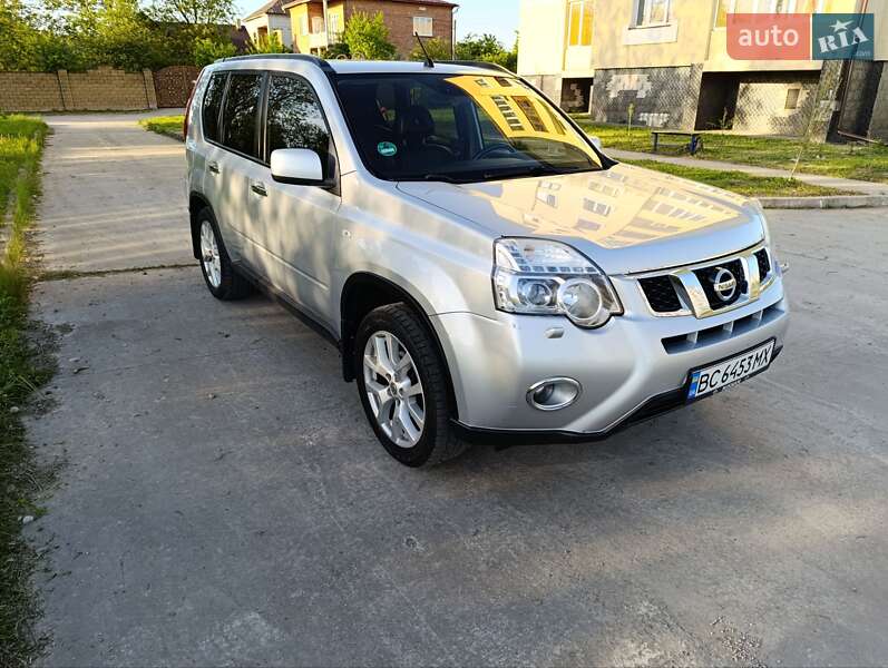 2011 nissan x-trail