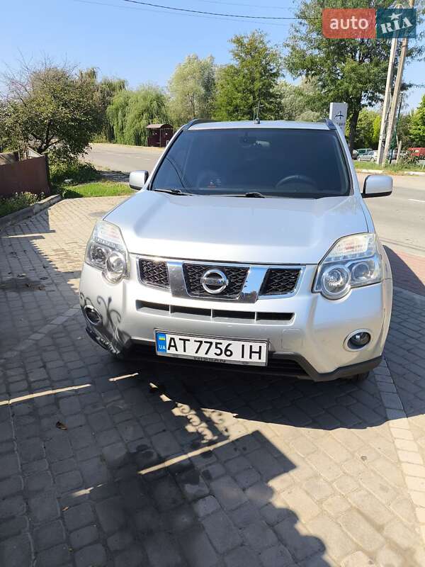 2011 nissan x-trail