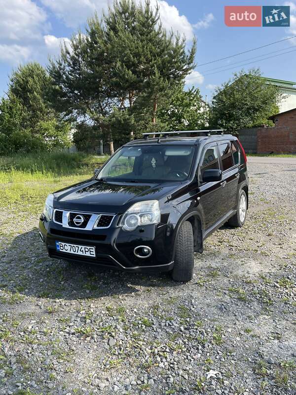 2011 nissan x-trail