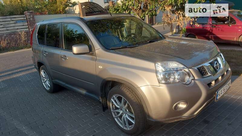 2011 nissan x-trail