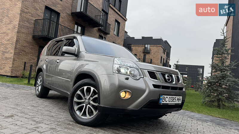 2012 nissan x-trail