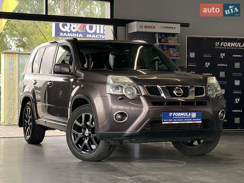 2012 nissan x-trail