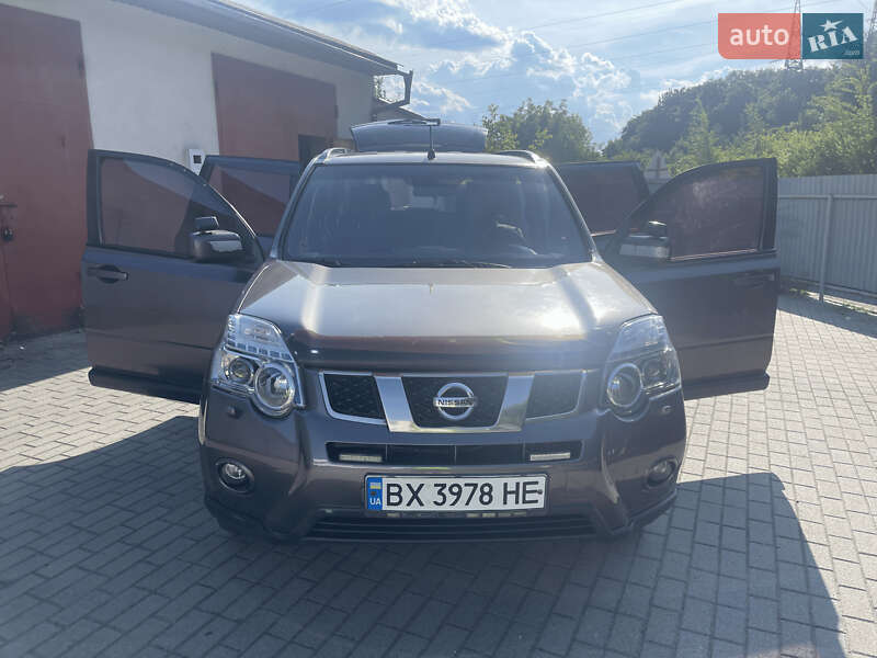 2012 nissan x-trail