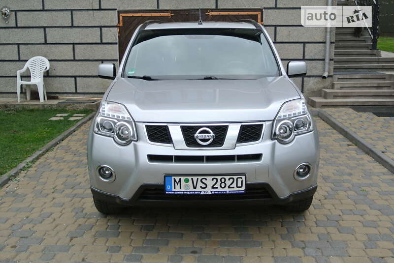 2012 nissan x-trail