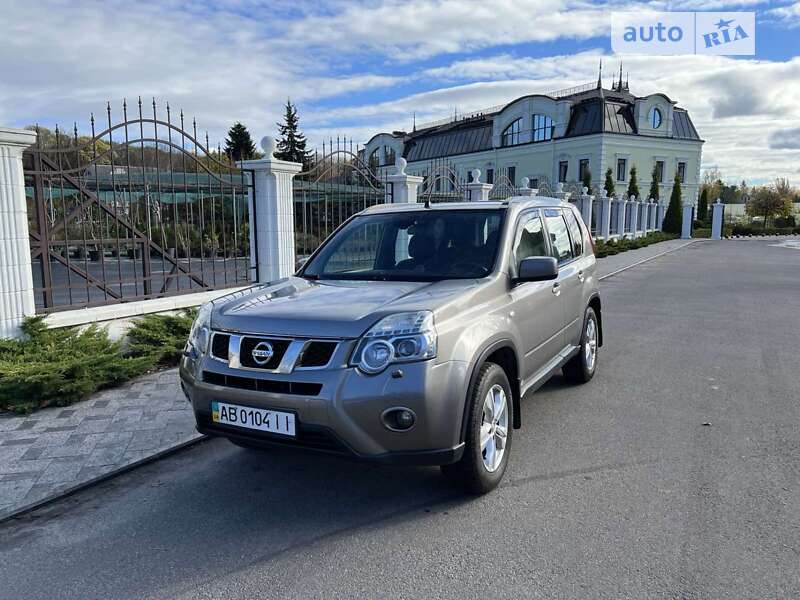 2012 nissan x-trail