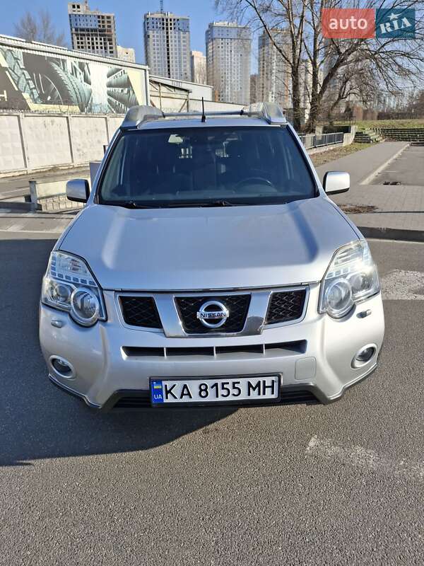 2012 nissan x-trail