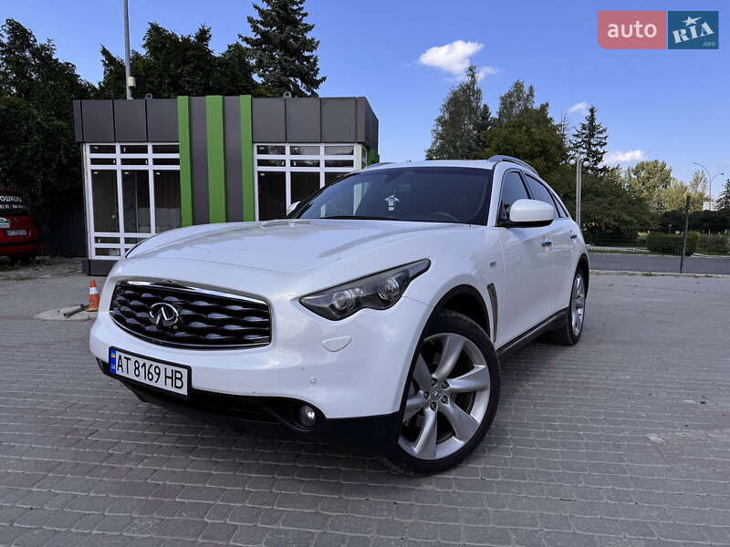 2010 infiniti fx30d