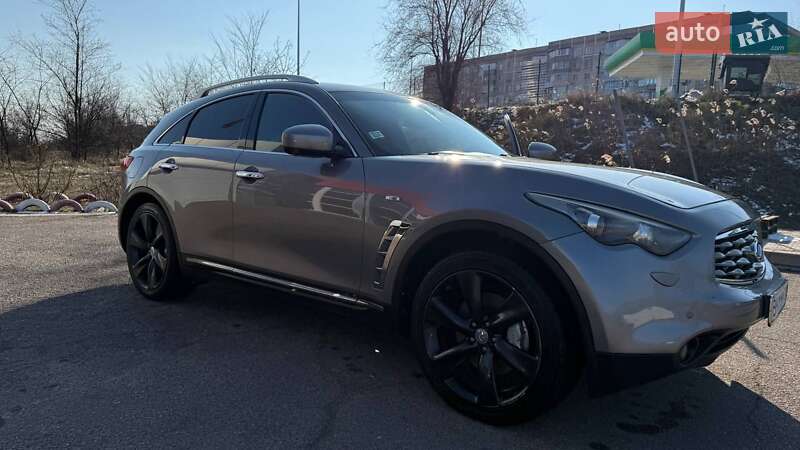 2011 infiniti ex30