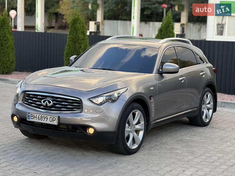 2011 infiniti fx30d