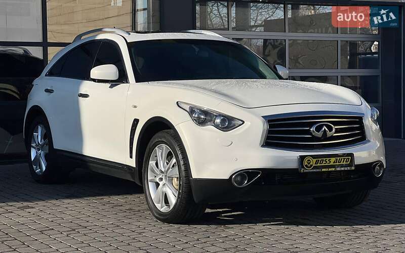 2012 infiniti fx 30
