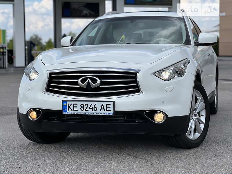 2013 infiniti qx70