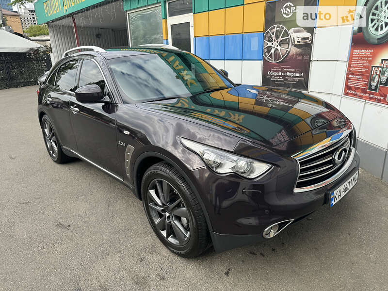 2013 infiniti qx70