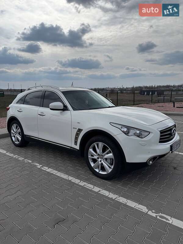 2013 infiniti qx70