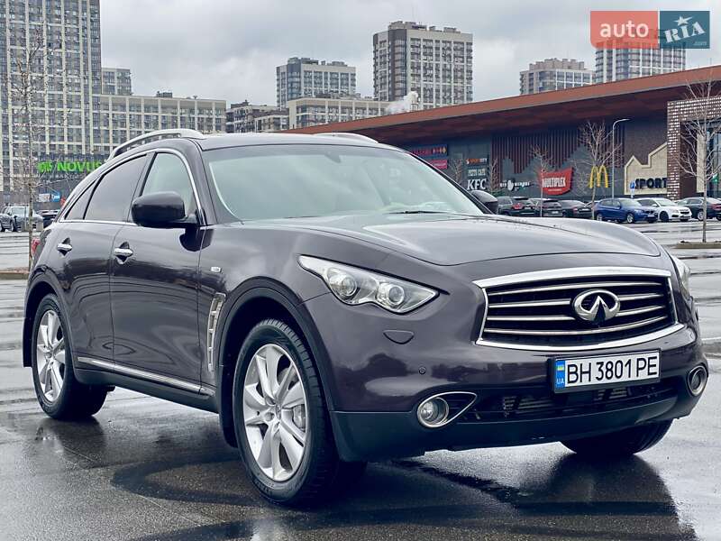 2014 infiniti qx70