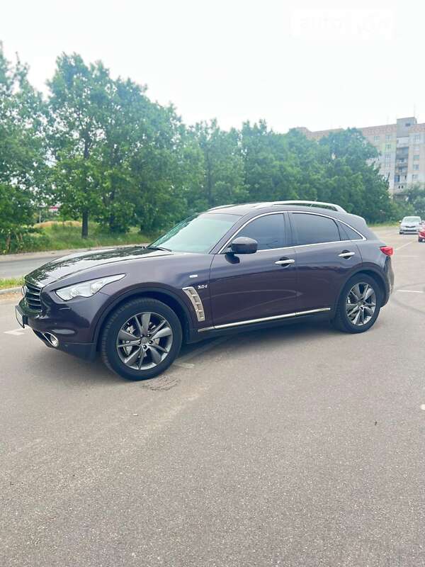 2014 infiniti qx70